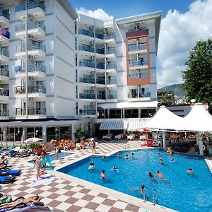 Grand Okan Hotel